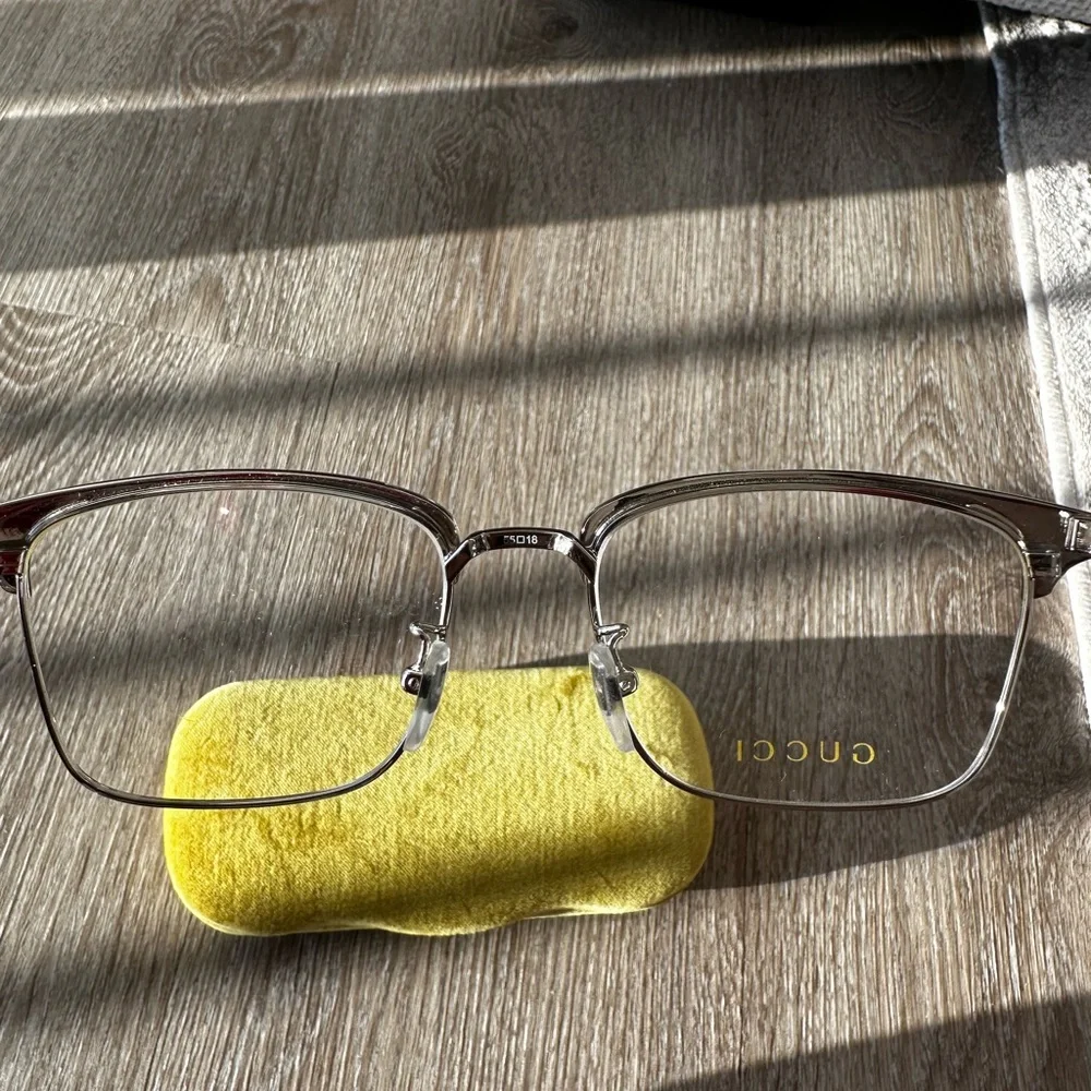 Gucci - Picture 6 of 8